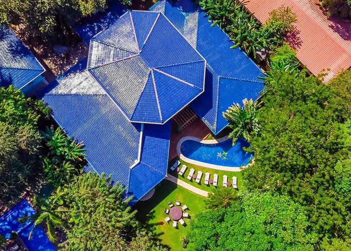Blue Jewel Oceanfront Private Villa Tamarindo
