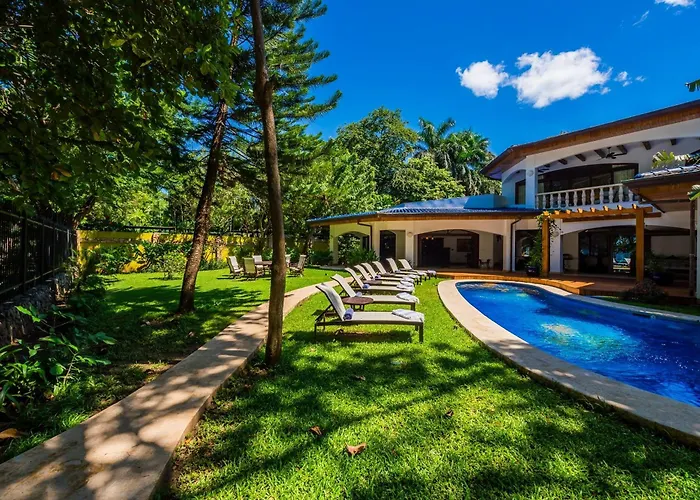 Blue Jewel Oceanfront Private Tamarindo