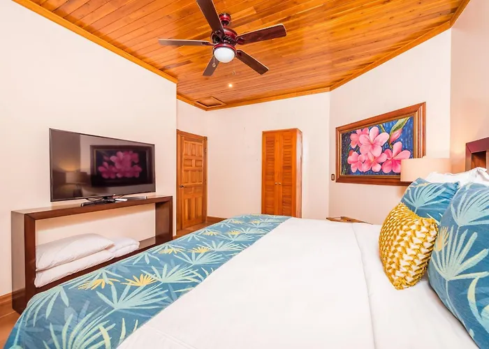 Blue Jewel Oceanfront Private *