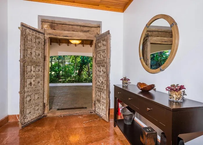 Villa Blue Jewel Oceanfront Private